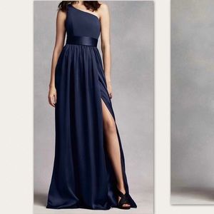 Vera Wang White Size 16